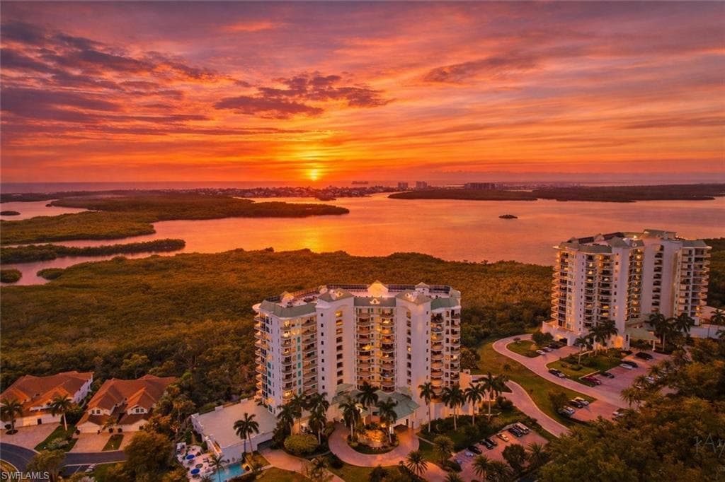 4801 Island Pond CT 405 BONITA SPRINGS, FL 34134