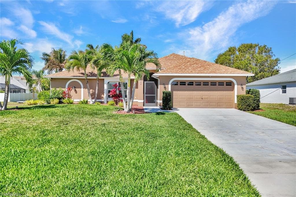 3722 20th PL CAPE CORAL, FL 33914