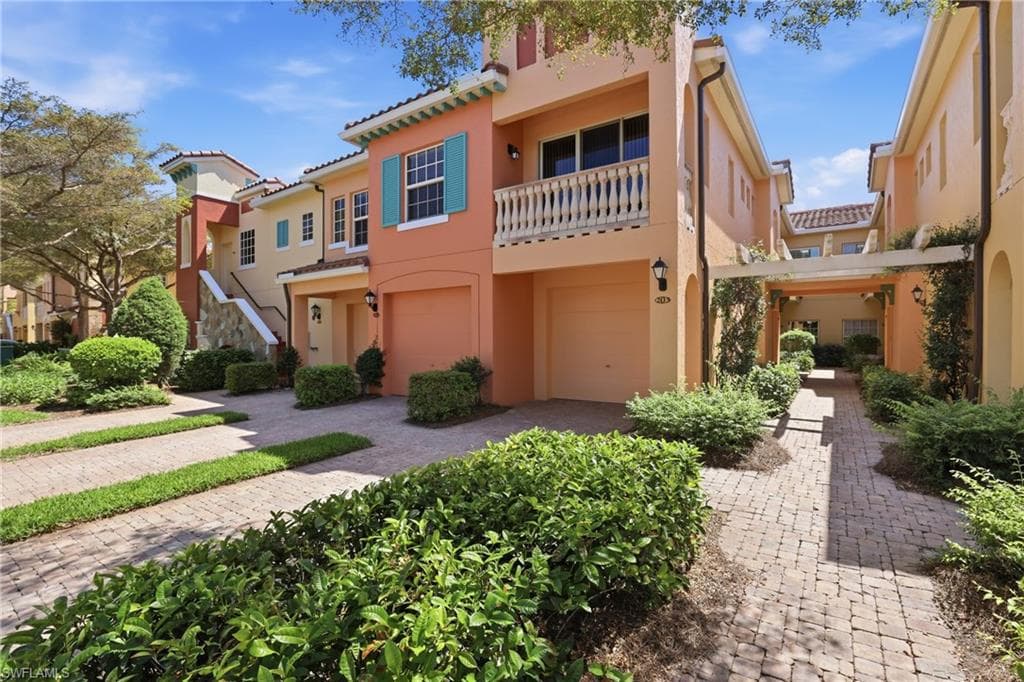 8601 Piazza Del Lago CIR 203 ESTERO, FL 33928