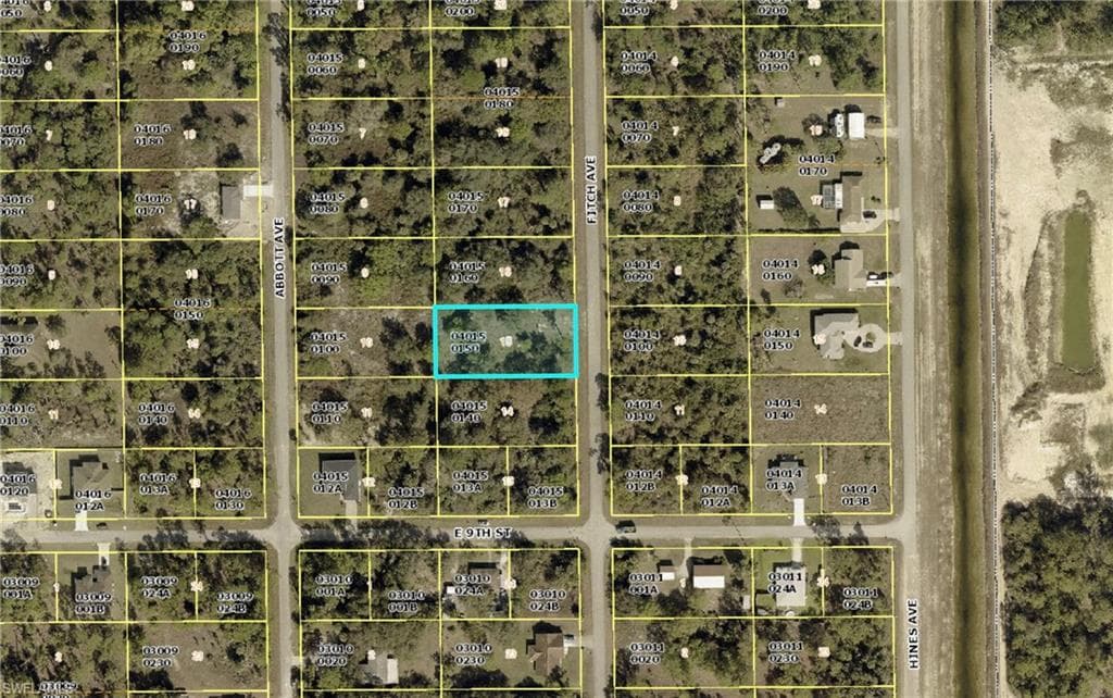 905 Fitch AVE LEHIGH ACRES, FL 33972