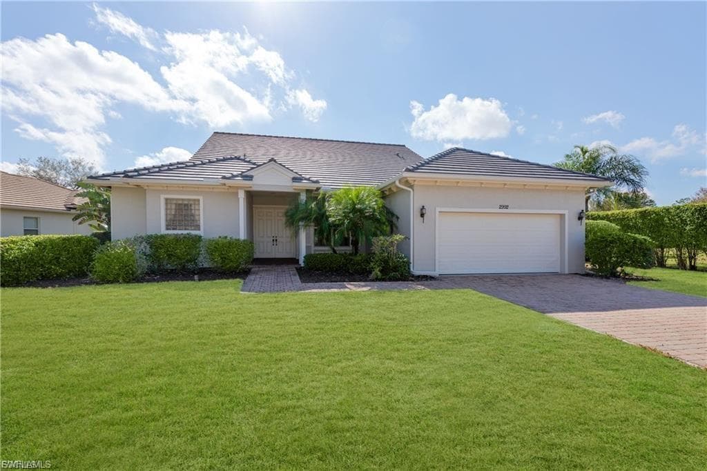 2992 Apple Blossom DR ALVA, FL 33920