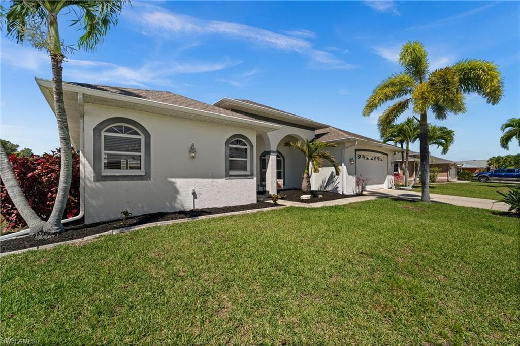 410 SE 20th CT CAPE CORAL, FL 33990