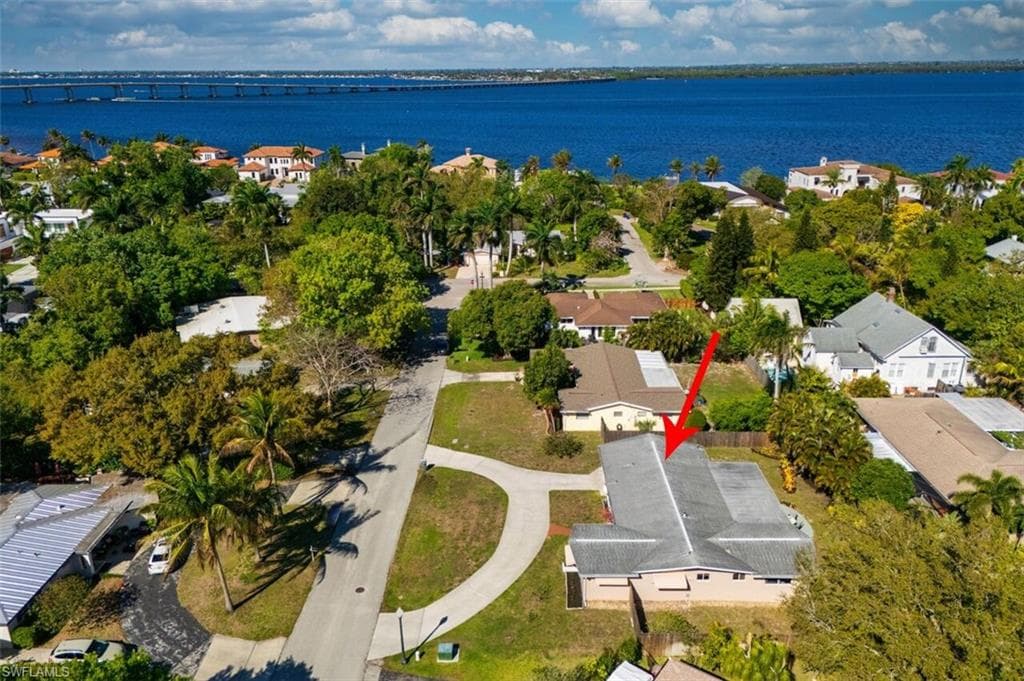 1239 Stadler DR FORT MYERS, FL 33901