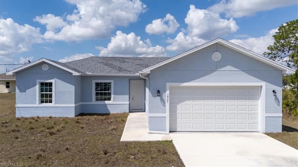 1927 Richmond AVE N LEHIGH ACRES, FL 33972
