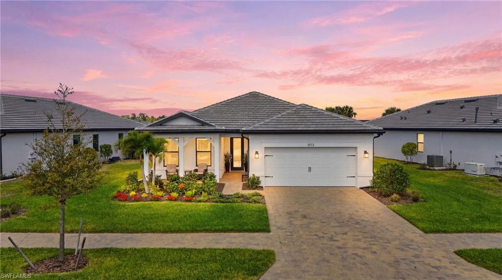 1973 Fresno AVE NAPLES, FL 34120