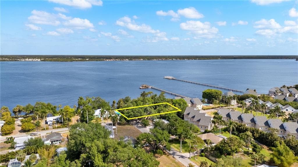 3541-3543 E Riverside DR FORT MYERS, FL 33916