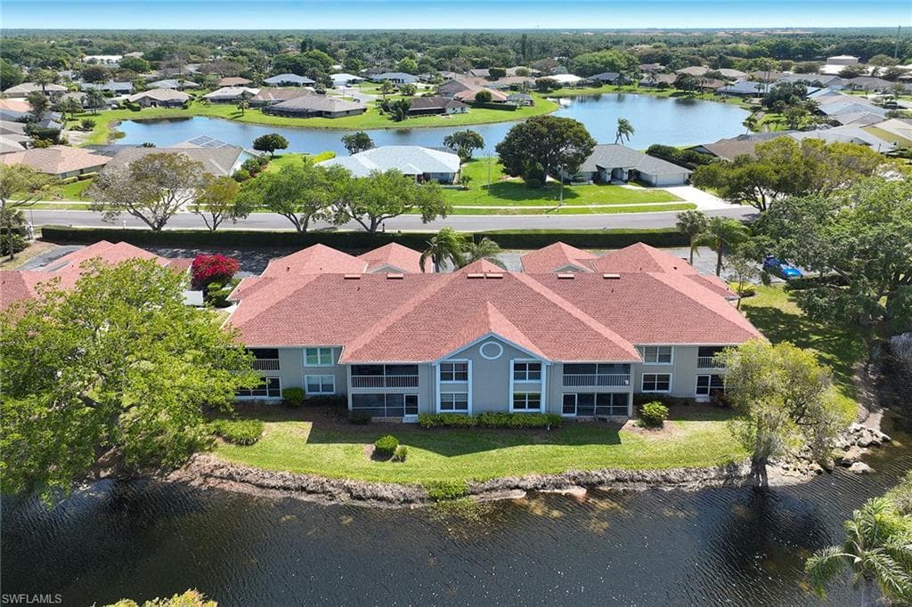 9856 Luna CIR A104 NAPLES, FL 34109