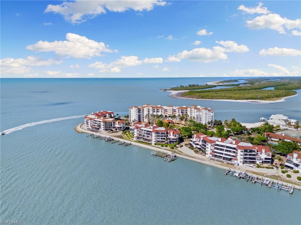 406 La Peninsula BLVD 406 NAPLES, FL 34113
