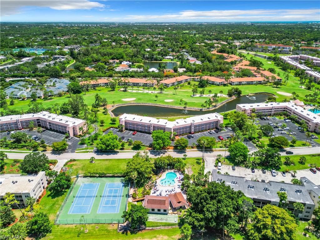 300 Forest Lakes BLVD 201 NAPLES, FL 34105
