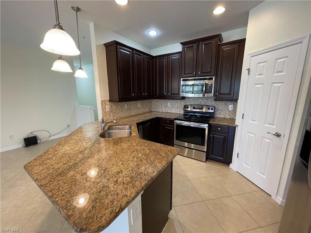 8560 Evernia CT 204 ESTERO, FL 34135