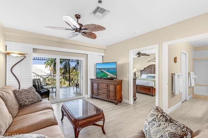 160 Palm ST 312 MARCO ISLAND, FL 34145