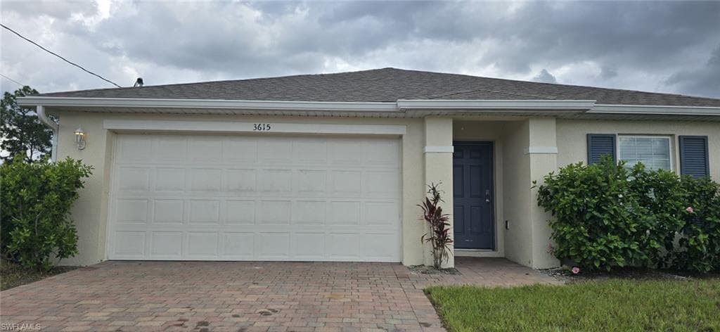 3615 6th ST SW LEHIGH ACRES, FL 33976