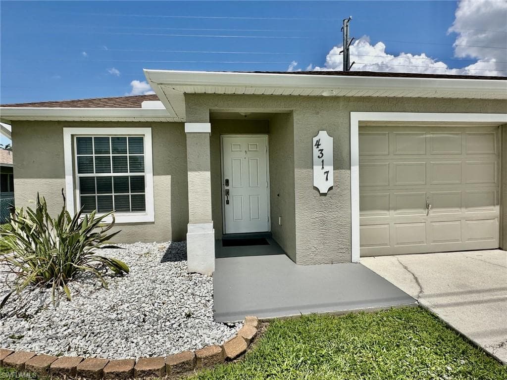 4317 SW Santa Barbara PL CAPE CORAL, FL 33914