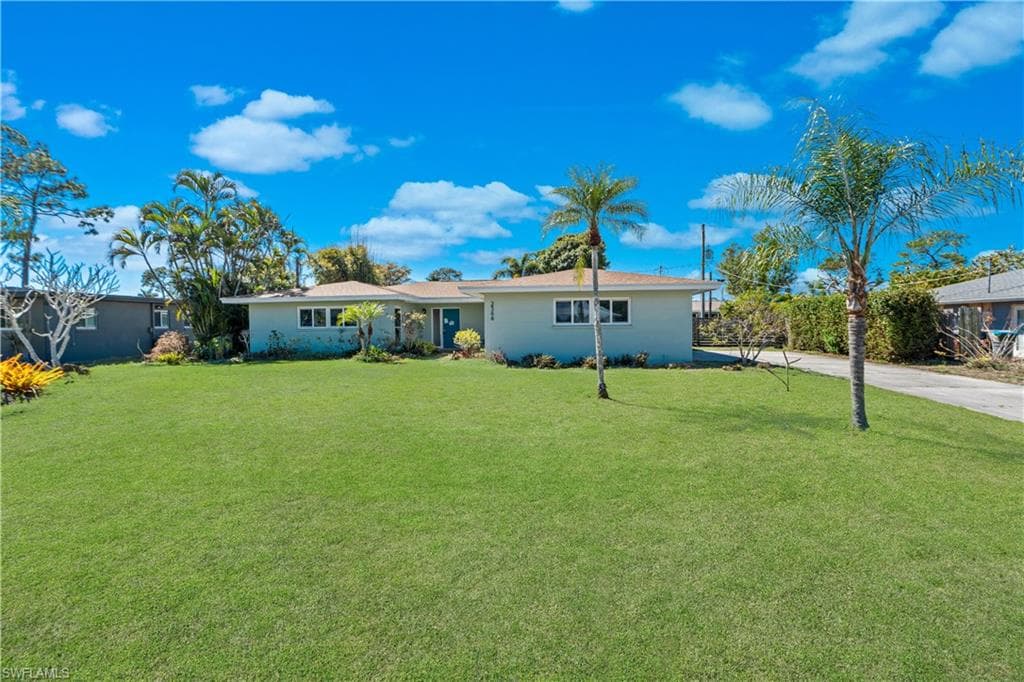 2366 Woodland TER FORT MYERS, FL 33907