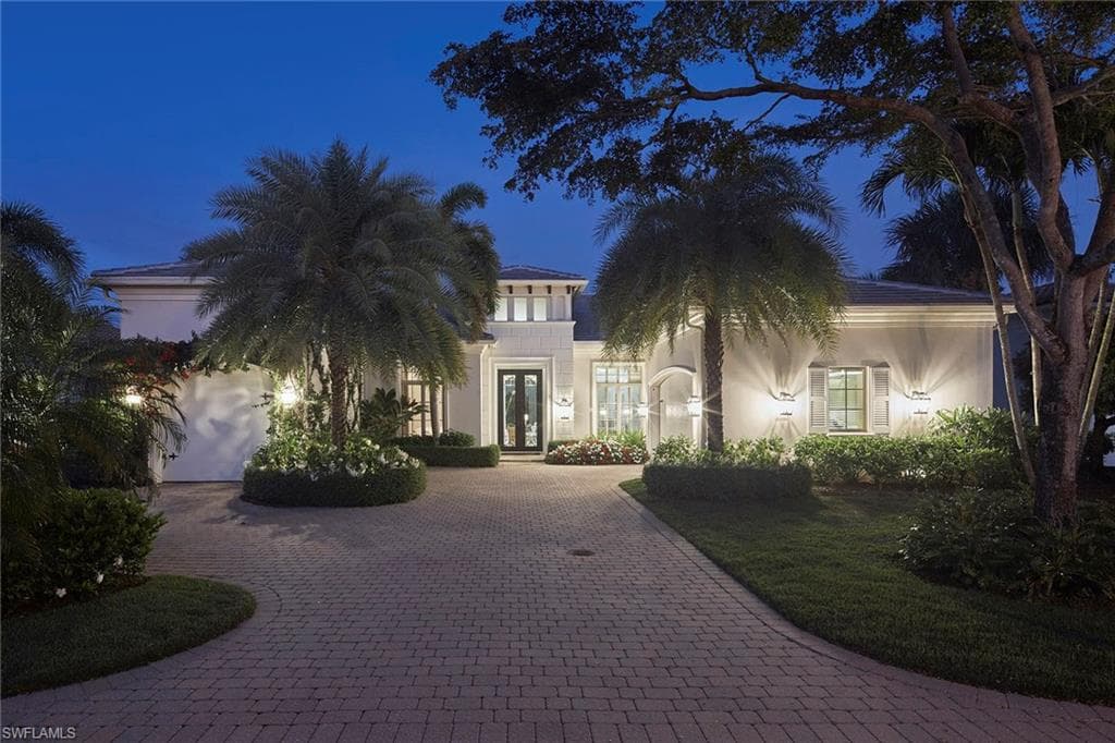 2220 Miramonte CT NAPLES, FL 34105