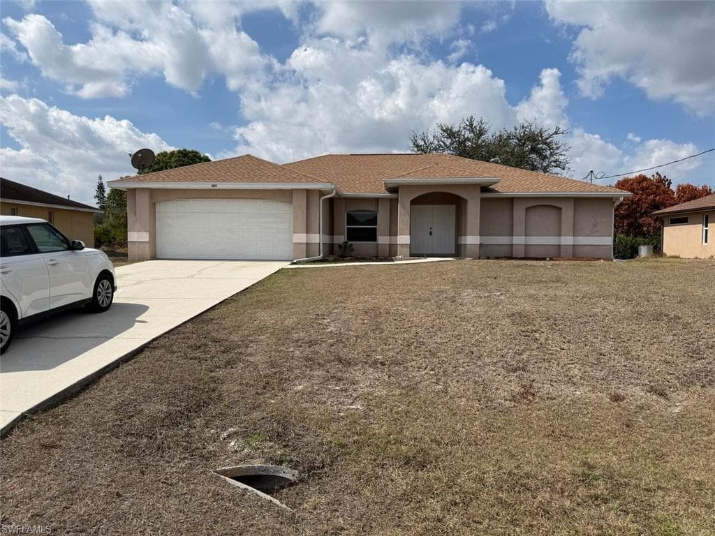 1817 Tomaso AVE LEHIGH ACRES, FL 33972