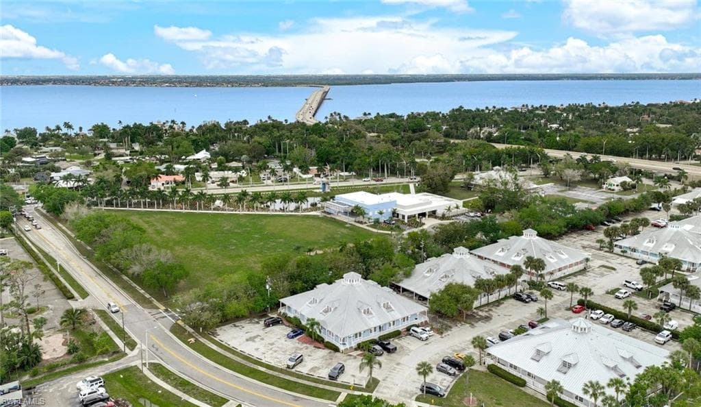 1361 Royal Palm Square BLVD 1 FORT MYERS, FL 33919