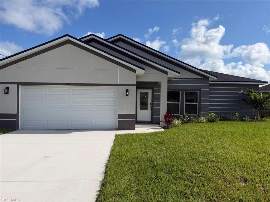 484 Westdale AVE LEHIGH ACRES, FL 33972