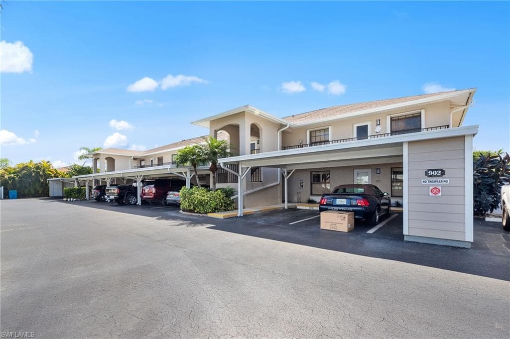 902 SW 48th TER 104 CAPE CORAL, FL 33914