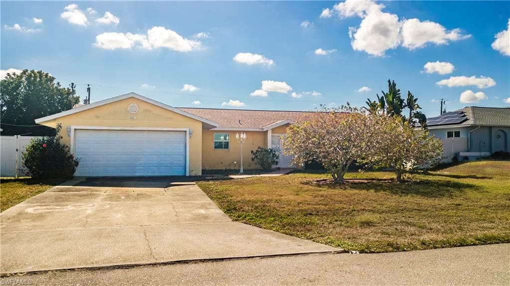 224 SE 3rd TER CAPE CORAL, FL 33990