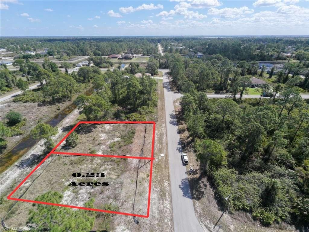 1019 Kaye ST E LEHIGH ACRES, FL 33974
