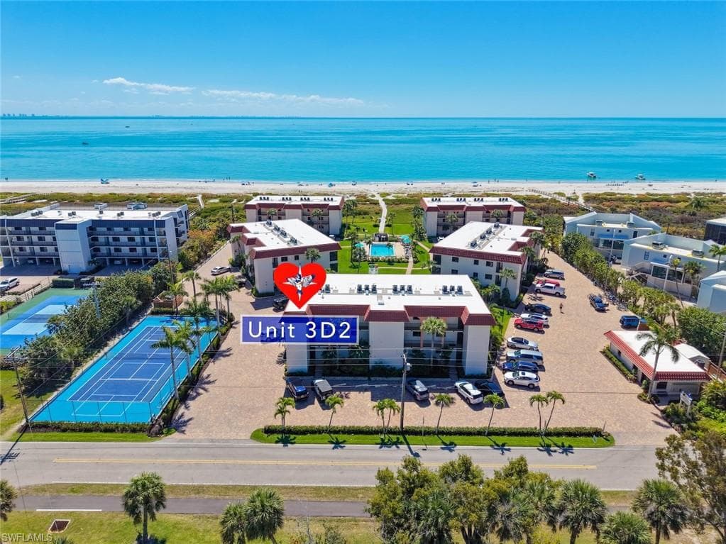 671 E Gulf DR 3D2 SANIBEL, FL 33957
