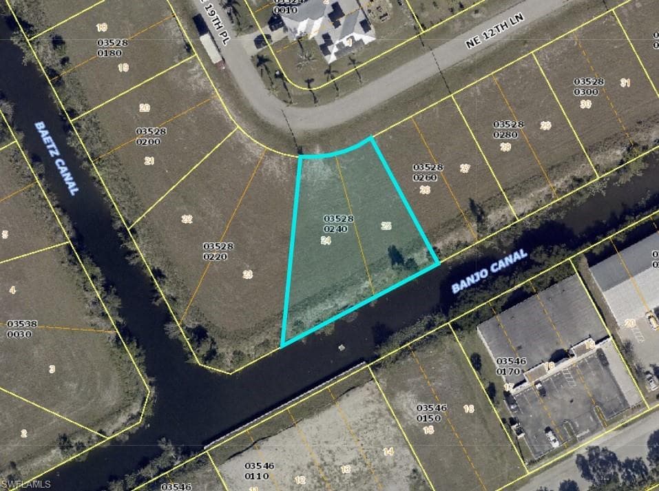 1902 NE 12th LN CAPE CORAL, FL 33909
