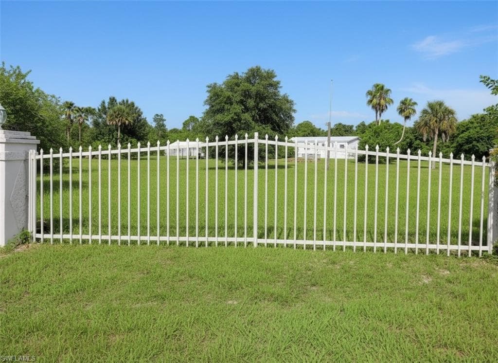 4555 Pioneer 16th ST CLEWISTON, FL 33440