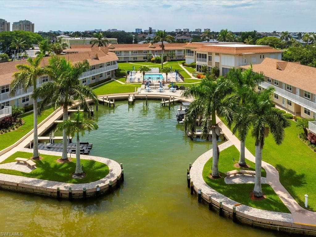 850 Palm ST E2 MARCO ISLAND, FL 34145