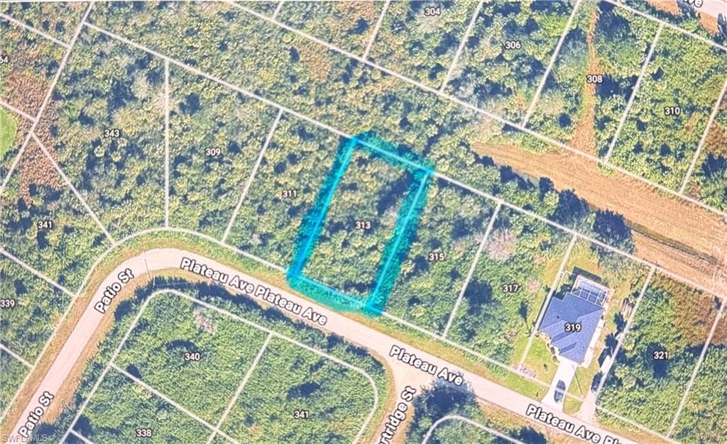 313 Plateau AVE LEHIGH ACRES, FL 33974