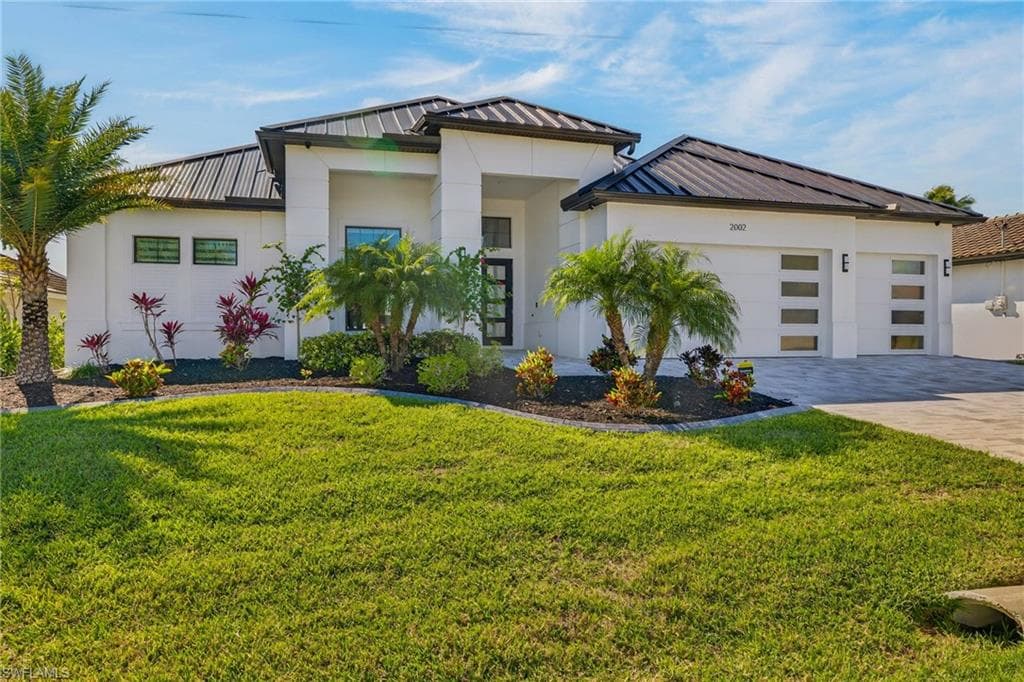 2002 SE 18th AVE CAPE CORAL, FL 33990