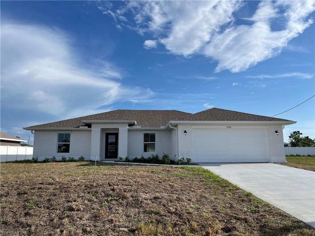 1723 19th ST CAPE CORAL, FL 33993