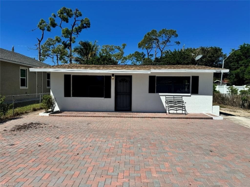5448 9th AVE FORT MYERS, FL 33907