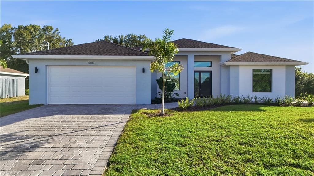 3903 15th ST SW LEHIGH ACRES, FL 33976