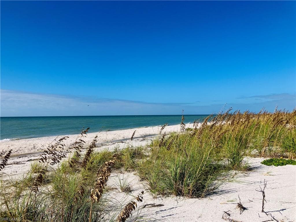 2605 W Gulf DR SANIBEL, FL 33957