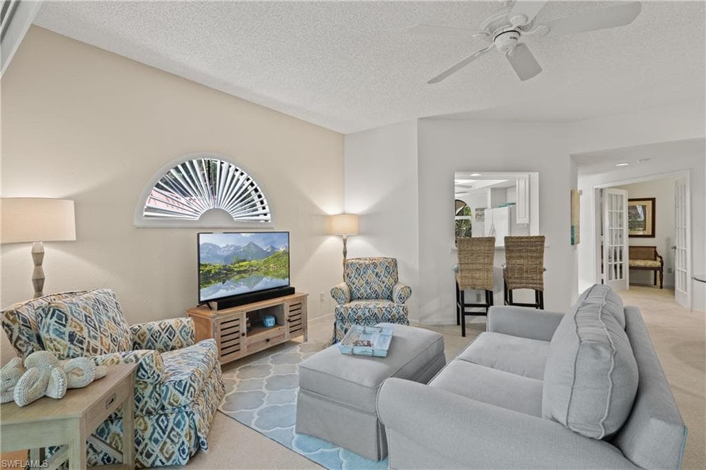 595 Serendipity DR 595 NAPLES, FL 34108