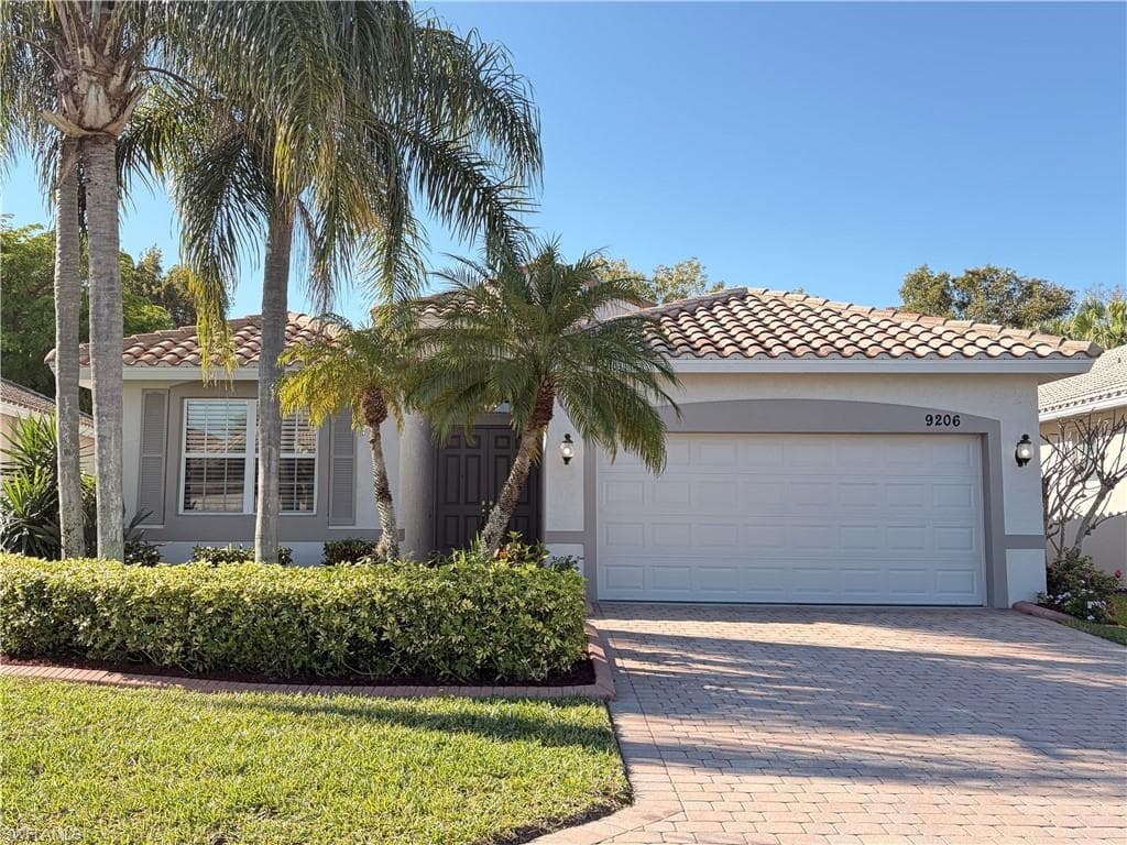 9206 Springview LOOP ESTERO, FL 33928