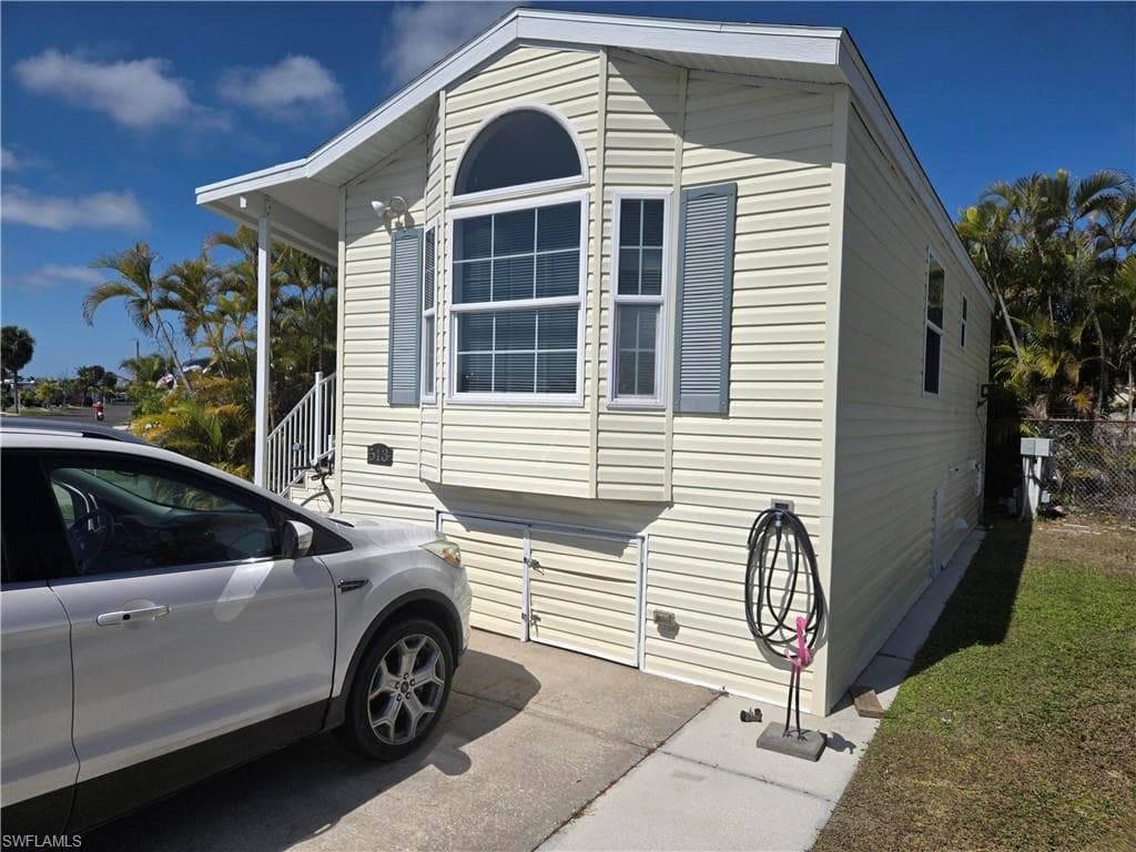 19681 Summerlin RD 513 FORT MYERS, FL 33908