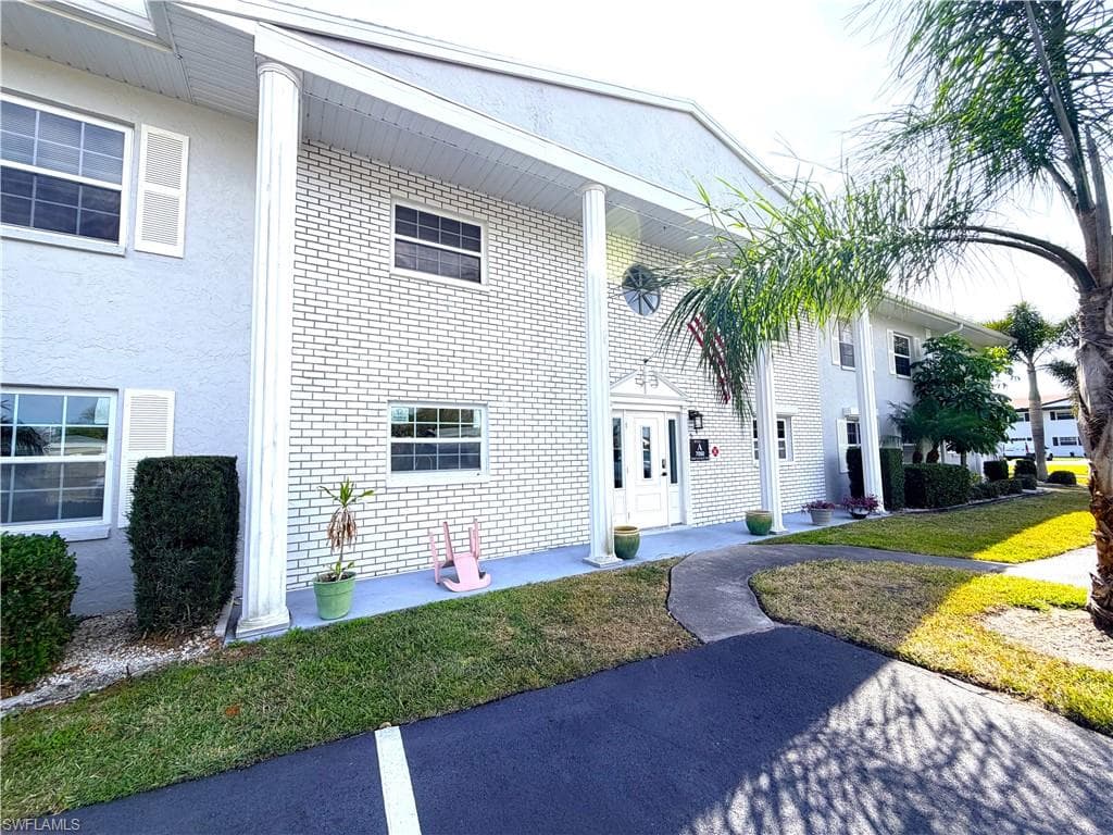 7050 Nantucket CIR 6 NORTH FORT MYERS, FL 33917
