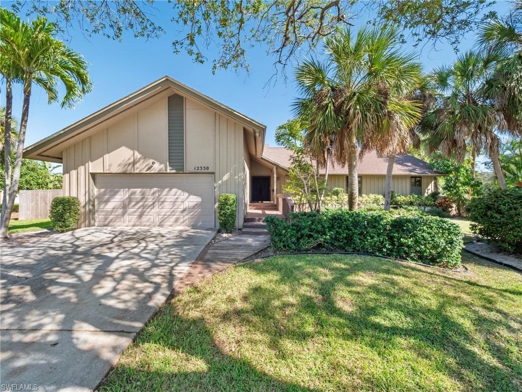 12330 McGregor Woods CIR FORT MYERS, FL 33908