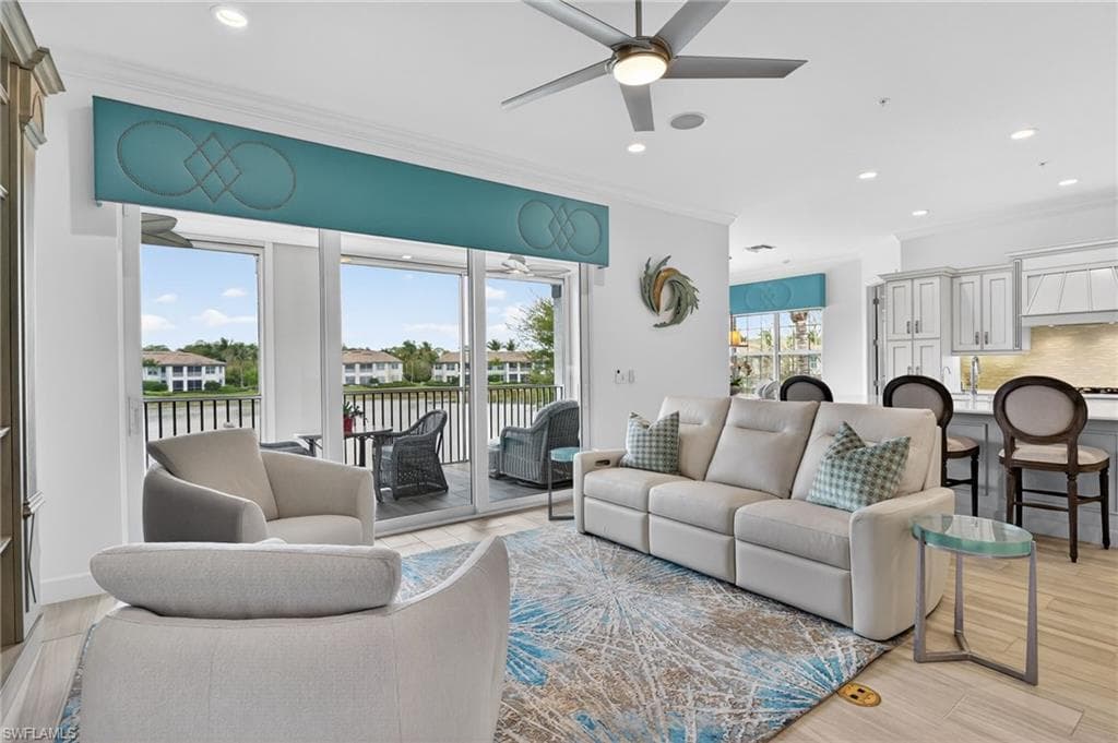 8062 Signature Club CIR 202 NAPLES, FL 34113