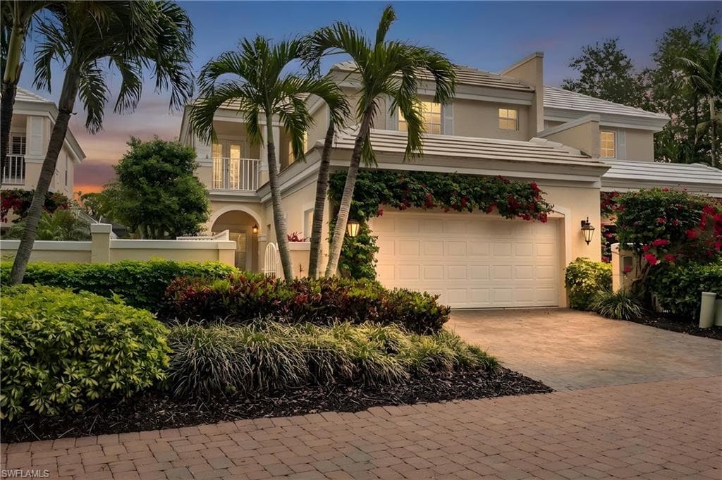 312 Carlton PL 29 NAPLES, FL 34108