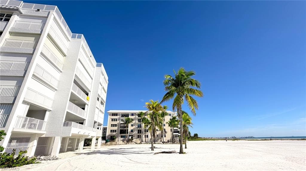 2560 Estero BLVD 4A FORT MYERS BEACH, FL 33931