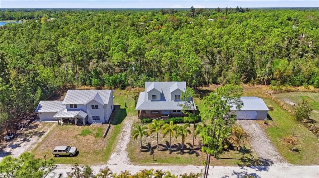 20325 Idlewood RD NORTH FORT MYERS, FL 33917