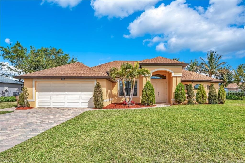 1627 SW 14th ST CAPE CORAL, FL 33991