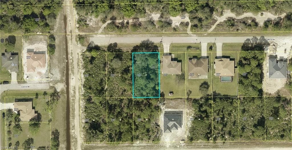 3015 32nd ST W LEHIGH ACRES, FL 33971