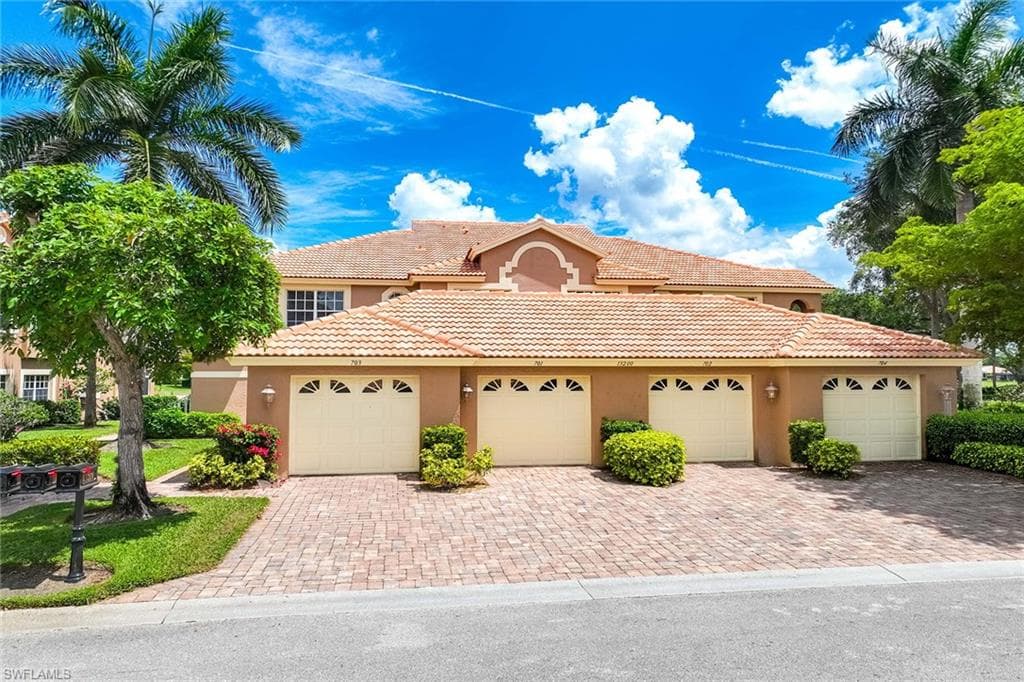 13200 Sherburne CIR 703 BONITA SPRINGS, FL 34135