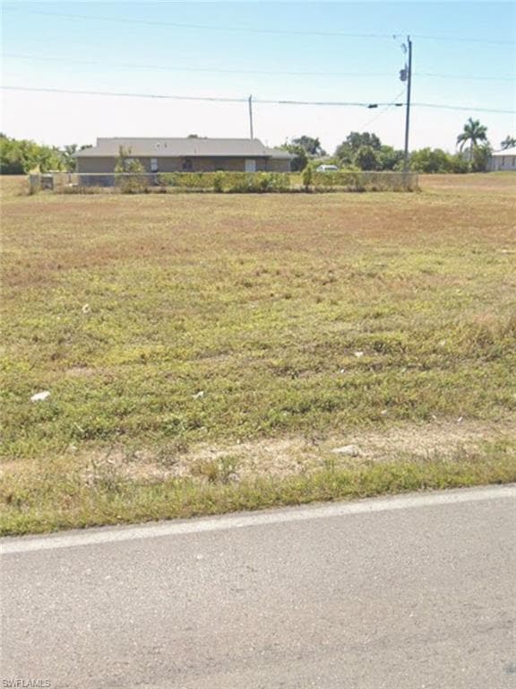 1002 Kismet PKWY E CAPE CORAL, FL 33909
