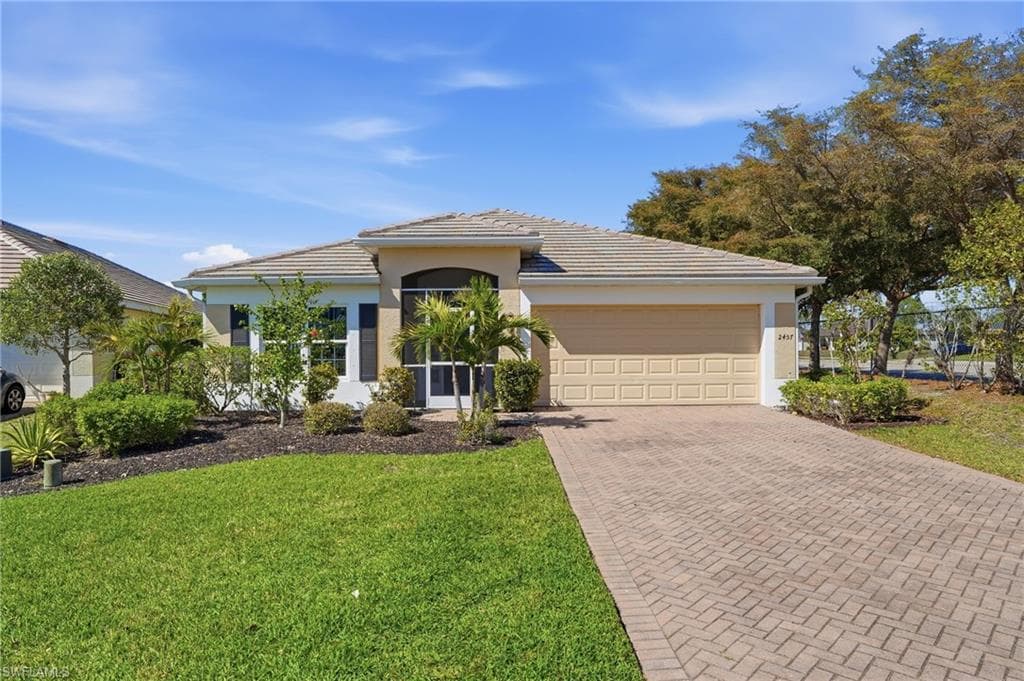 2457 Sutherland CT CAPE CORAL, FL 33991