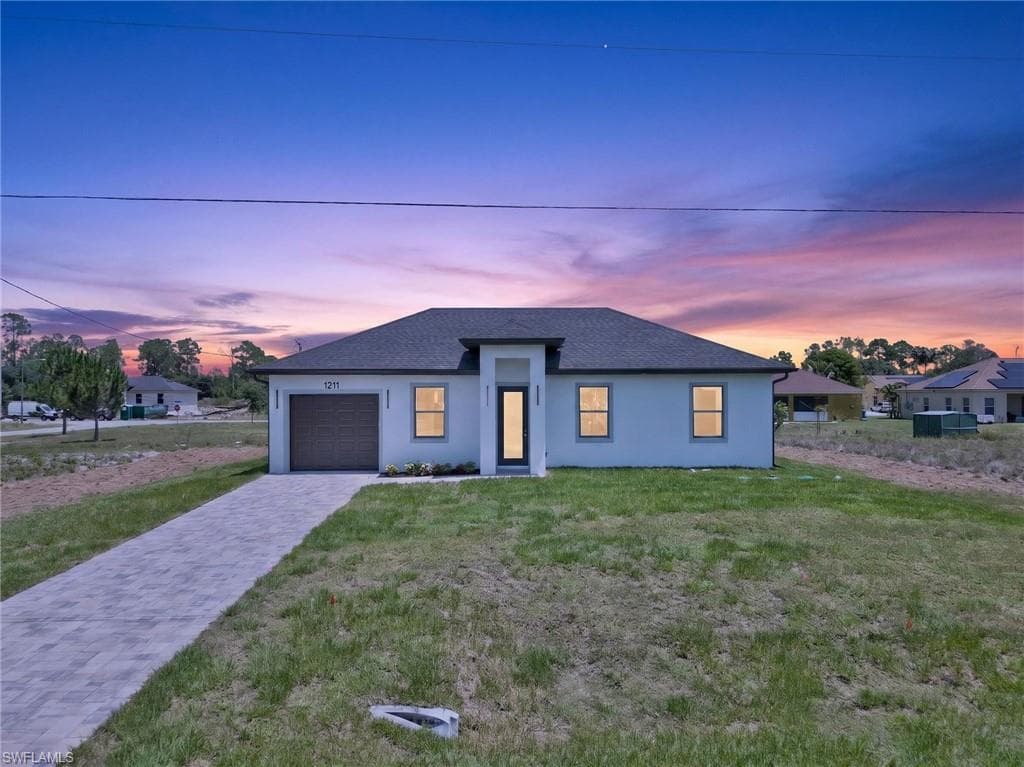 1211 Delores ST E LEHIGH ACRES, FL 33974